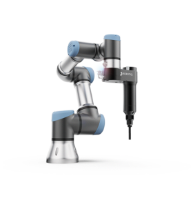 universal robots screwdriving