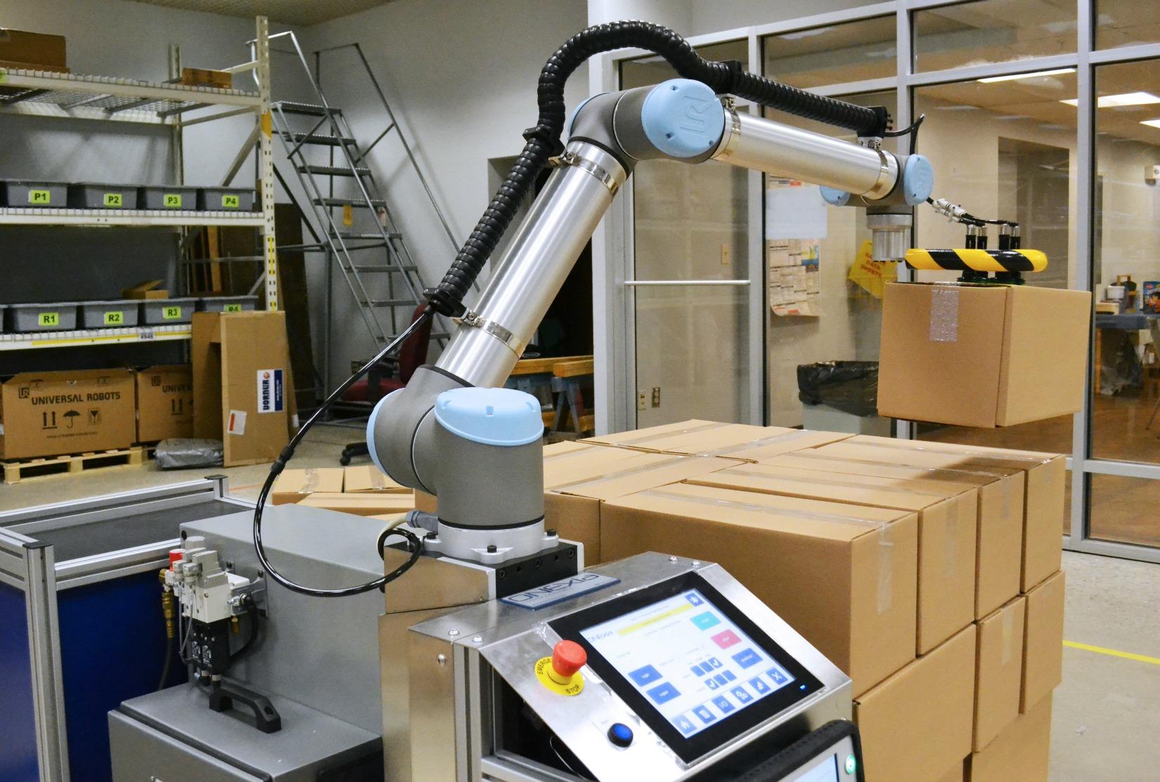 palletizing cobot