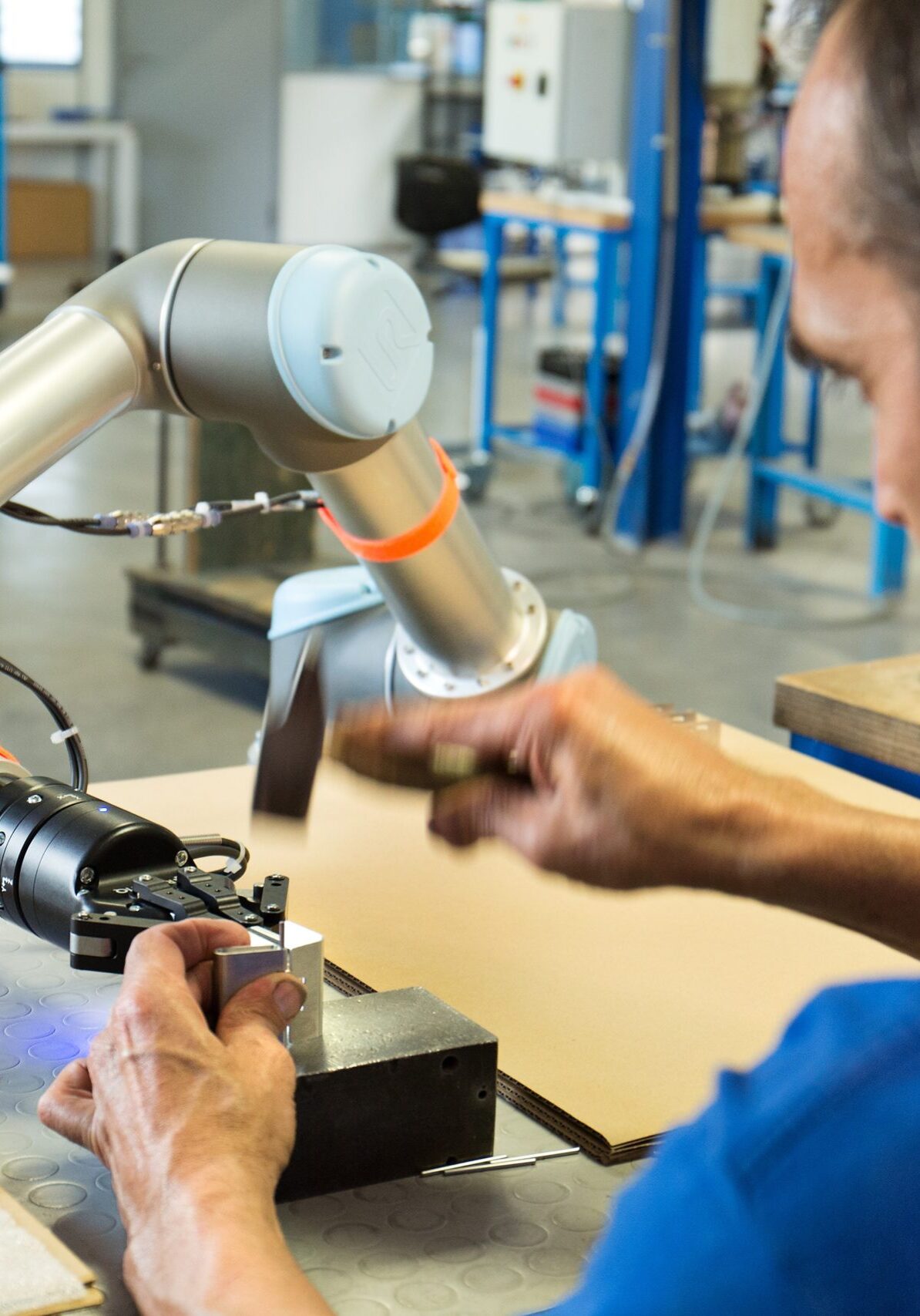 mens cobot samenwerking